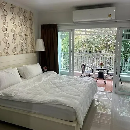 Baan Klang Condo In Central Hua Hin Exterior photo