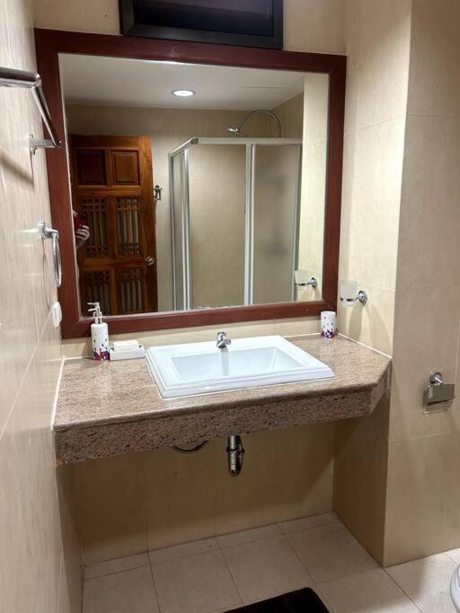 Baan Klang In Apartment Hua Hin